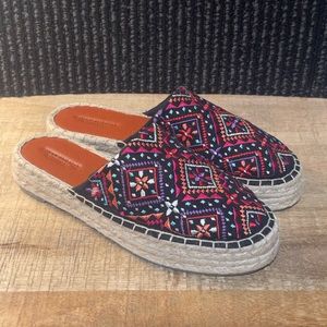 American Eagle Boho Embroidered Espadrille Mules - Size 7